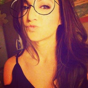 Meet your Posher, Kendra